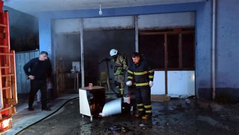 A­d­a­n­a­­d­a­ ­i­ş­ ­y­e­r­i­ ­y­a­n­g­ı­n­ı­